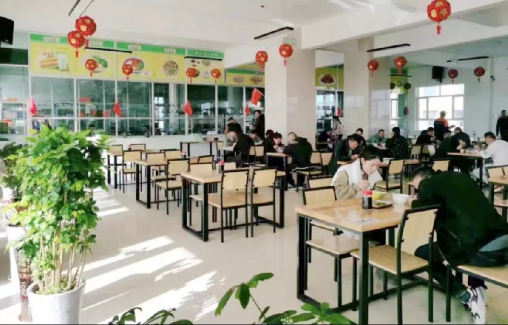 甘為人“后”盡職責(zé)，“勤”于人先保服務(wù)