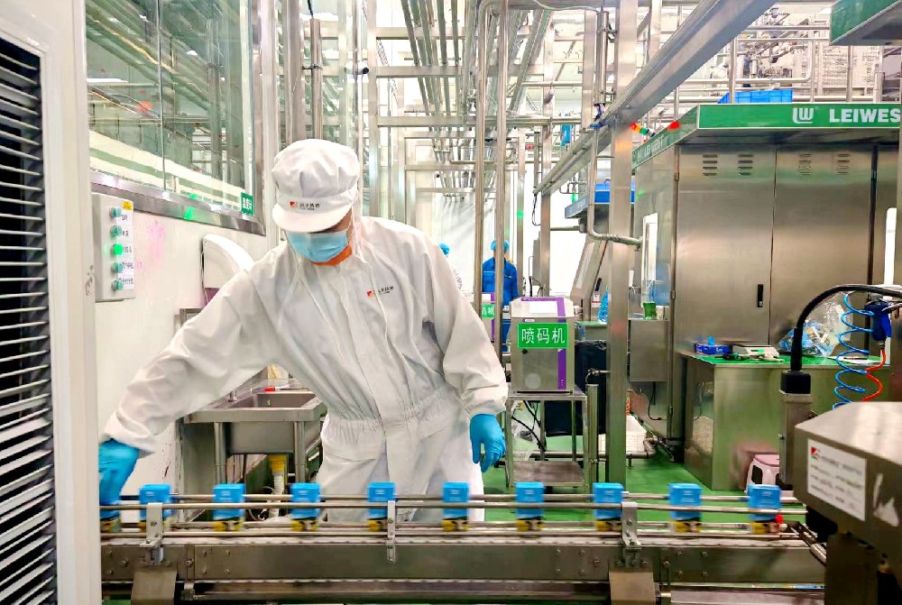 以堅(jiān)守之名，共繪家國(guó)深情長(zhǎng)卷