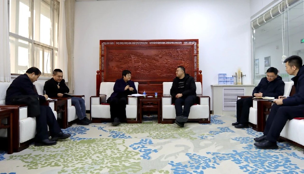 副市長(zhǎng)婁金華到甘肅傳祁乳業(yè)調(diào)研