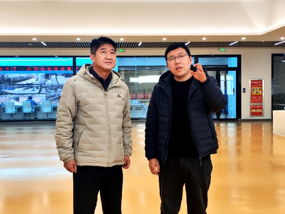 蘭州新區(qū)管委會副主任陳仁朝到甘肅前進集團傳祁甘味乳業(yè)調(diào)研