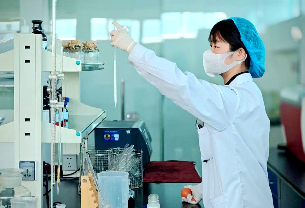 以專(zhuān)業(yè)守護(hù)品質(zhì)，以熱愛(ài)踐行擔(dān)當(dāng)