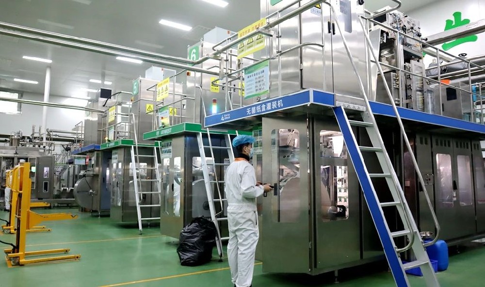 流水豈無(wú)痕，平凡亦閃光