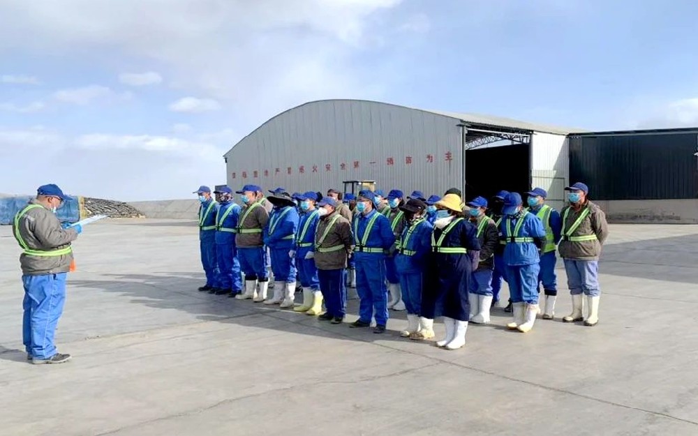 甘肅前進(jìn)牧業(yè)燕塘傳祁牧場開展春季消防應(yīng)急演練