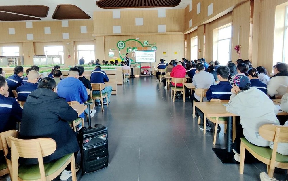 甘肅傳祁甘味乳業(yè)開展“五一”節(jié)前安全培訓(xùn)