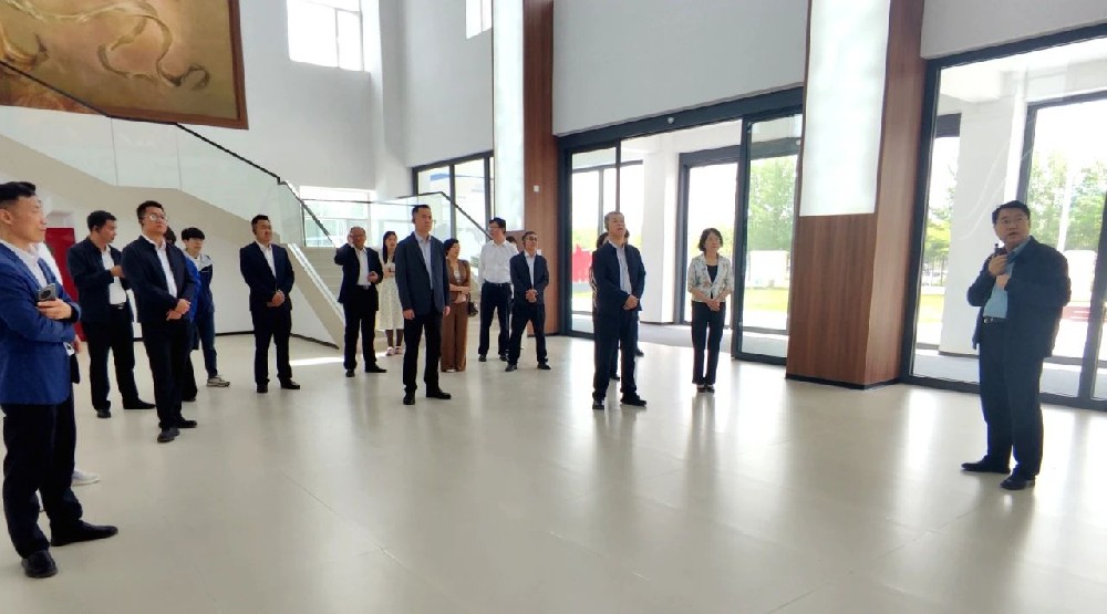 甘肅省國民健康營養(yǎng)委員會(huì)一行走進(jìn)傳祁甘味乳業(yè)調(diào)研