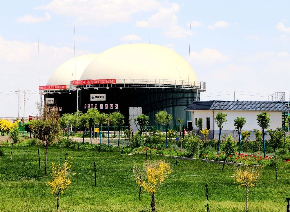 微光成炬，映耀車間