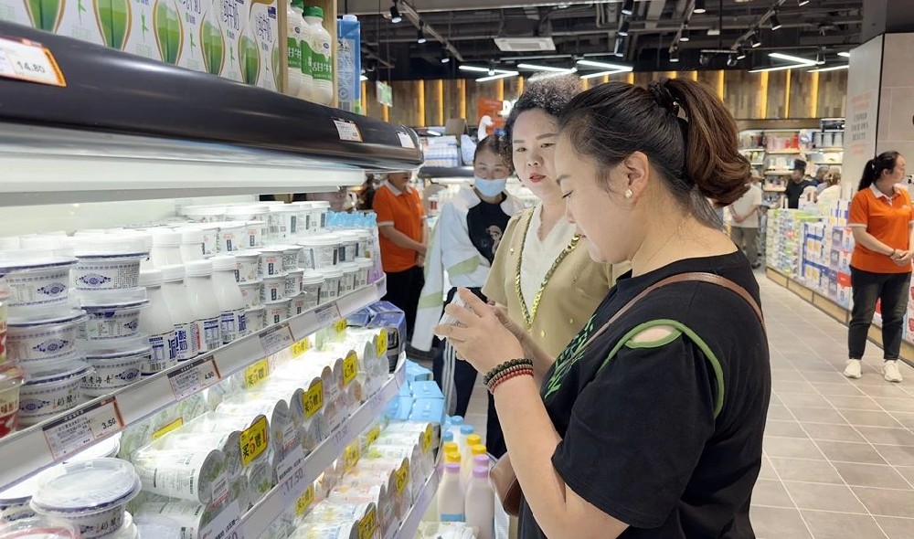 甘肅傳祁乳業(yè)系列產(chǎn)品入駐愛(ài)琴海購(gòu)物中心